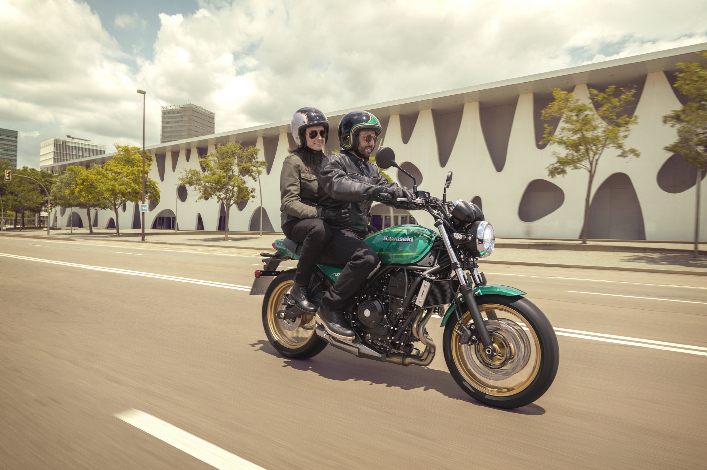 [크기변환]22ER650M_40RGN1ARFE2CG_A