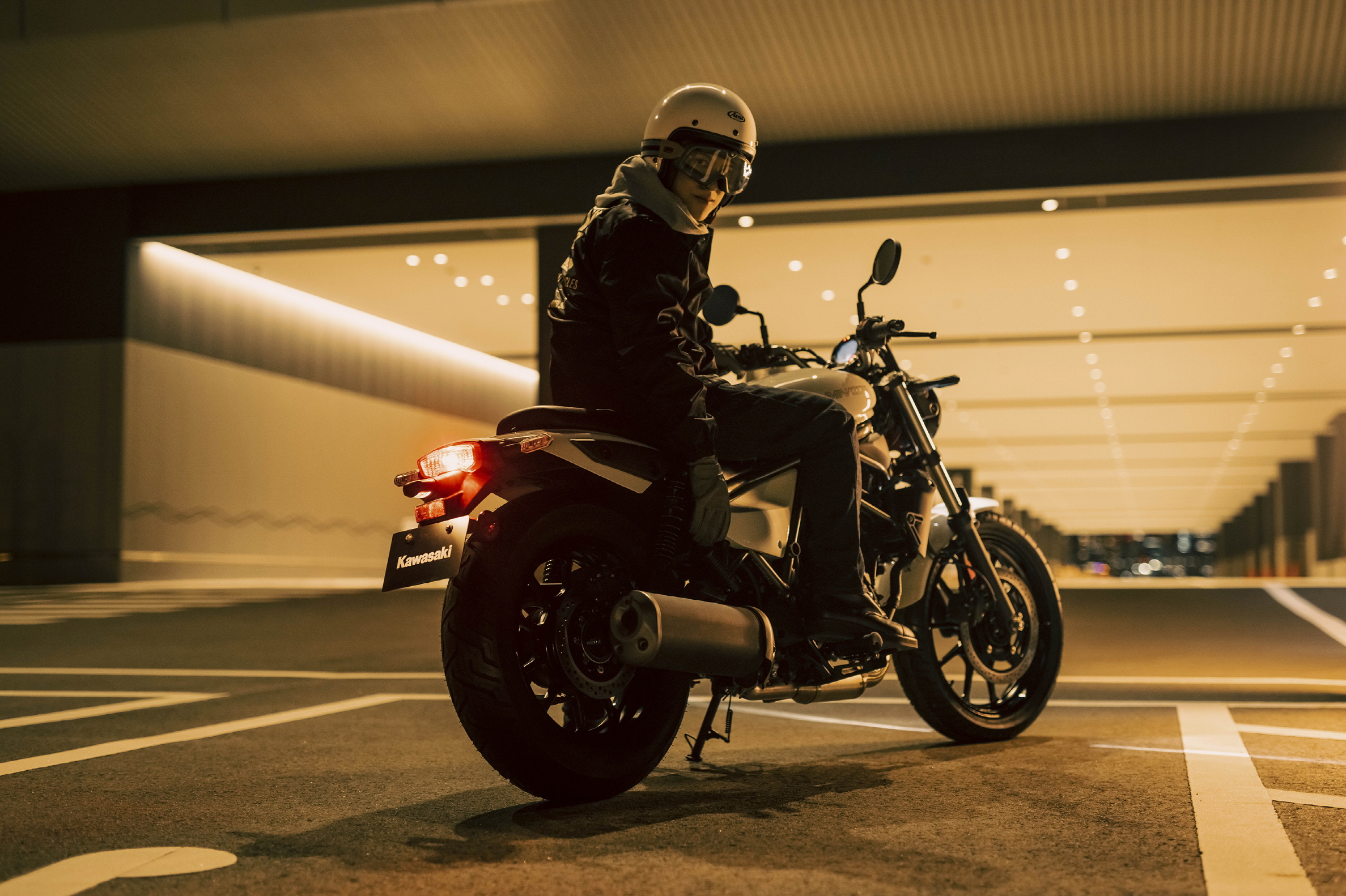 [크기변환]24EL400A_141WT1IRBC00D_C