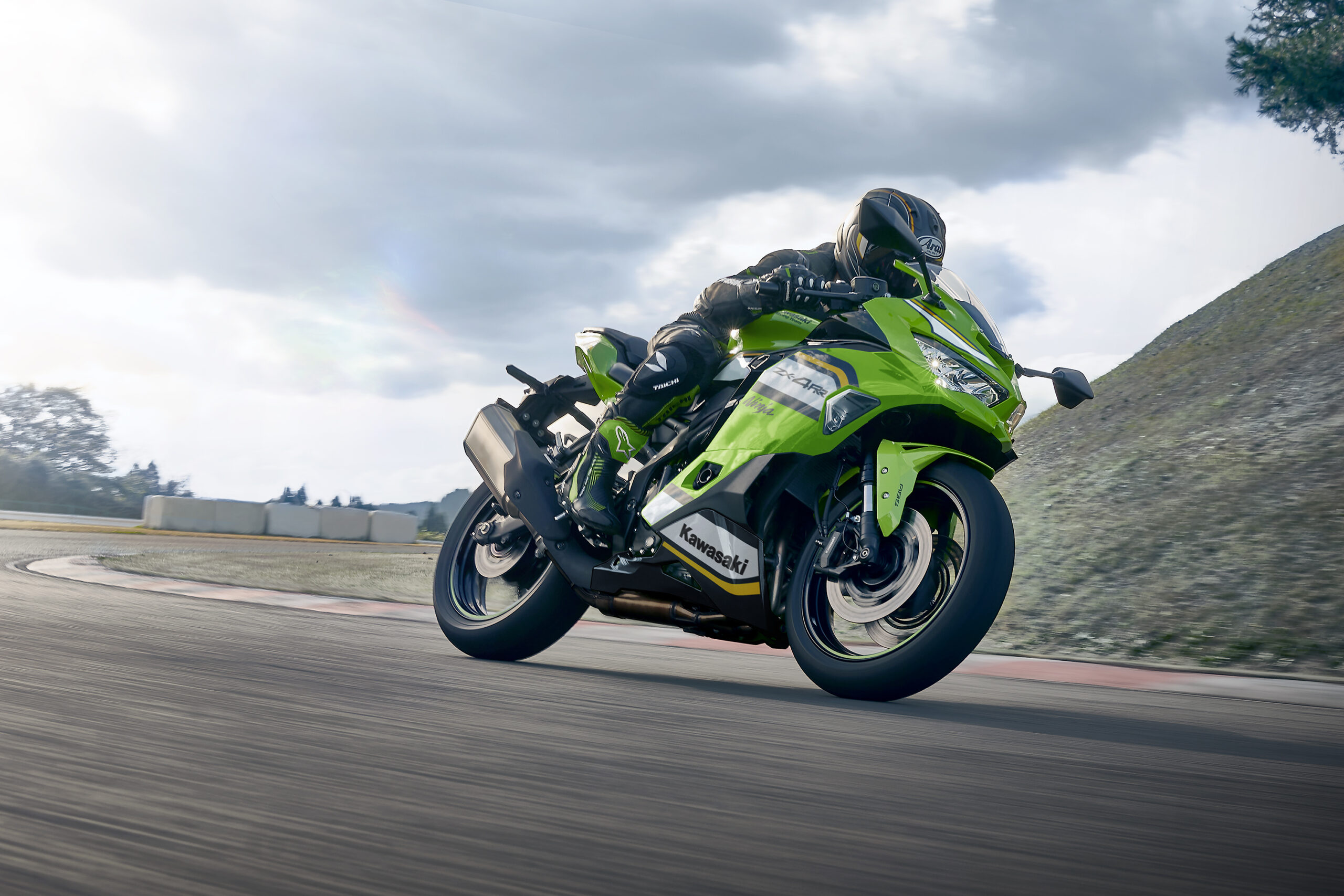 25ZX400S_141GN1ARFA2CG_C